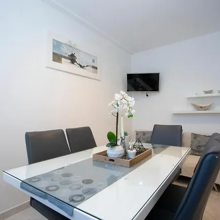 Milenka - Gorana Apartment Tucepi