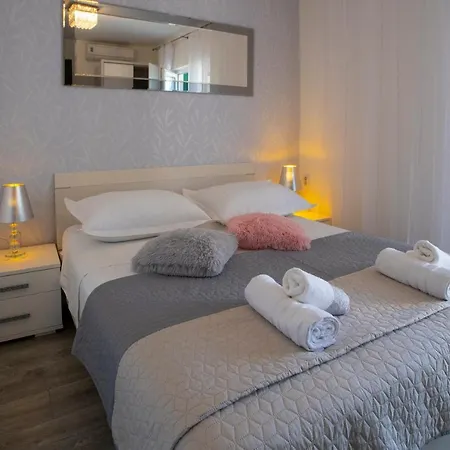 Milenka - Gorana Apartamento *